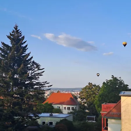 Appartement Traumzeit Mit Balkon In Vorstadtvilla