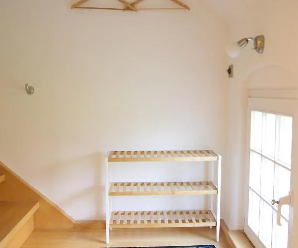 Traumzeit Mit Balkon In Vorstadtvilla Διαμέρισμα *