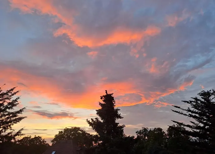 شقة Traumzeit Mit Balkon In Vorstadtvilla *