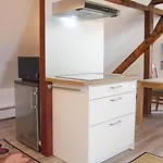 Traumzeit Mit Balkon In Vorstadtvilla 아파트 드레스덴